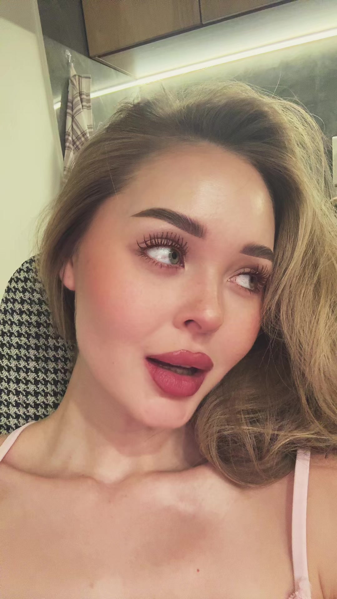 @Карина💄