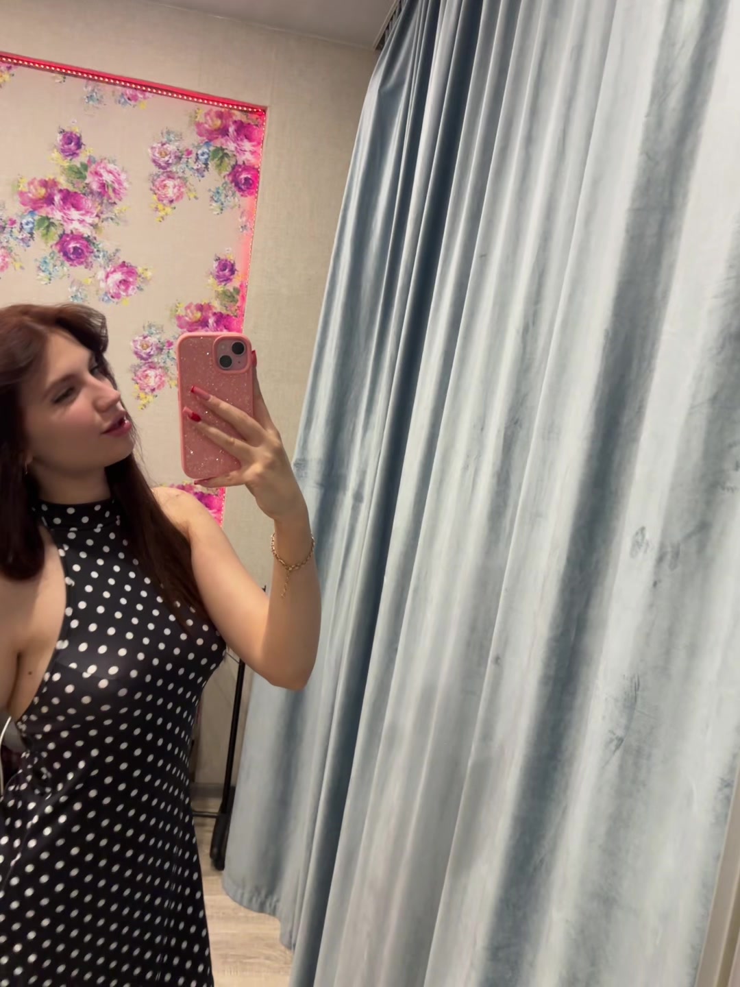@…