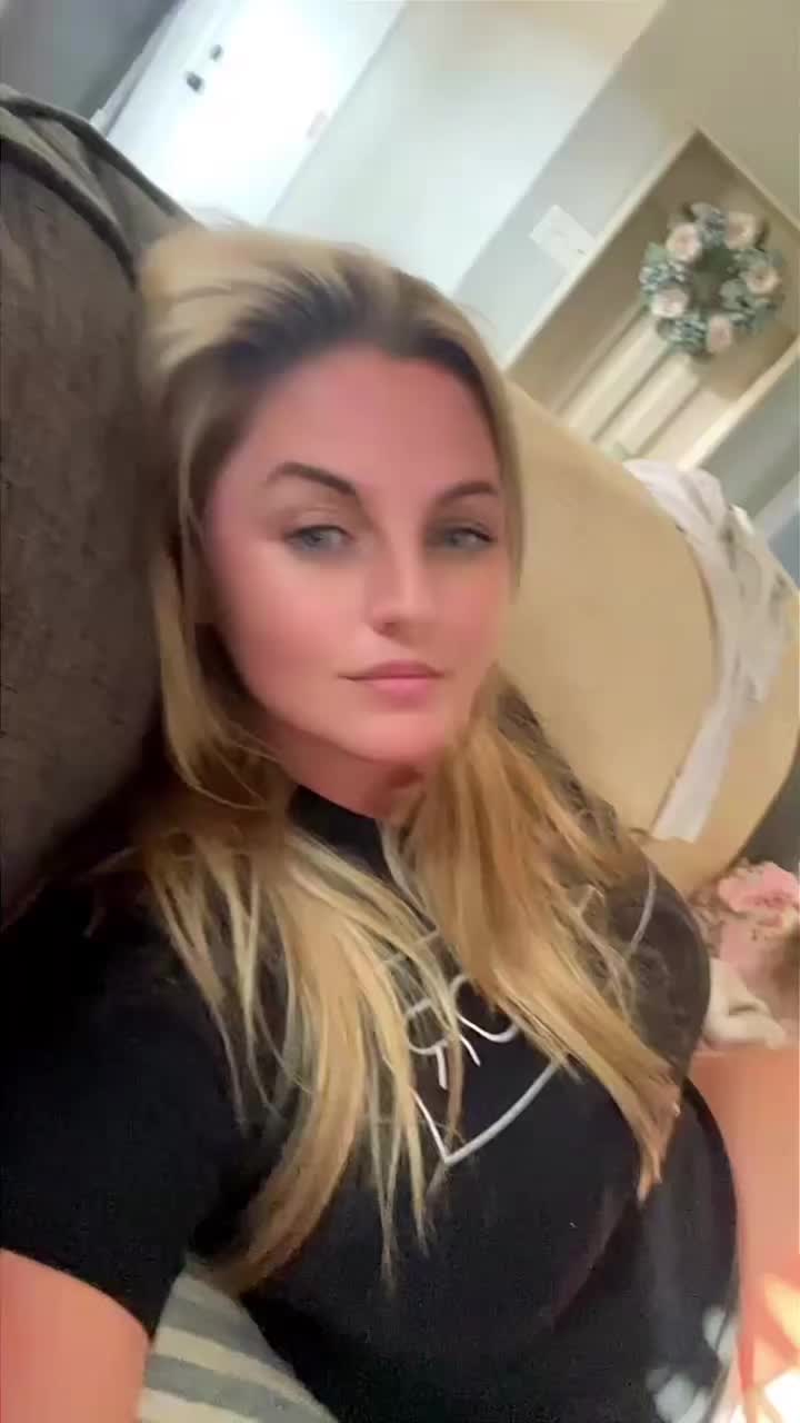 @Dezilynn