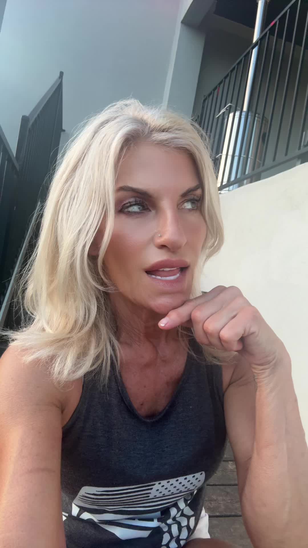 @peproAnnie