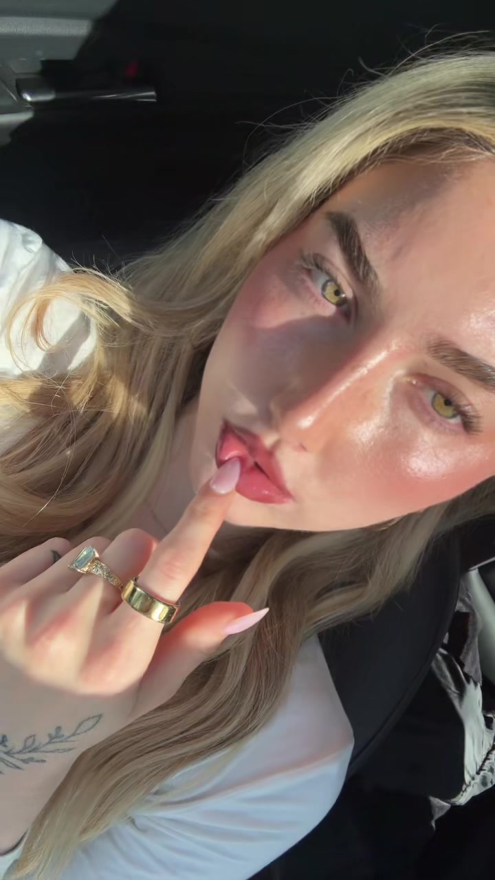 @lauren