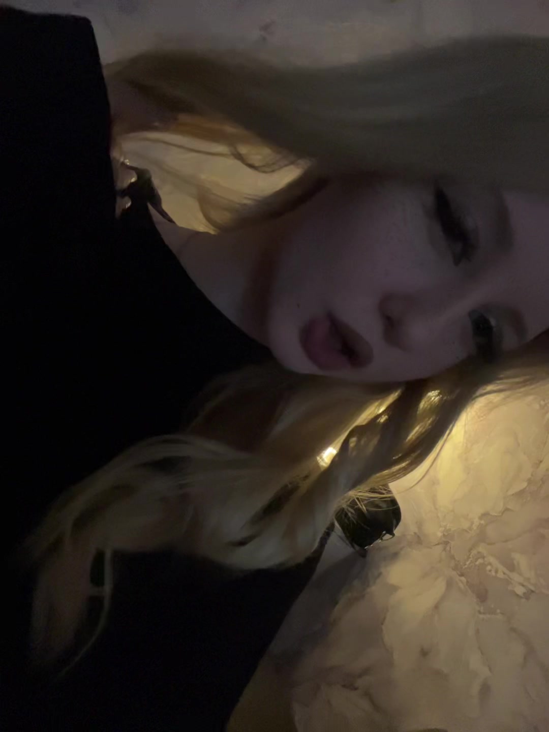 @белобрысая👅