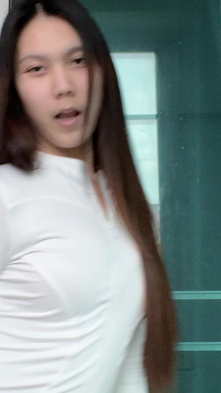@ลูกไม้สีดำ🦋