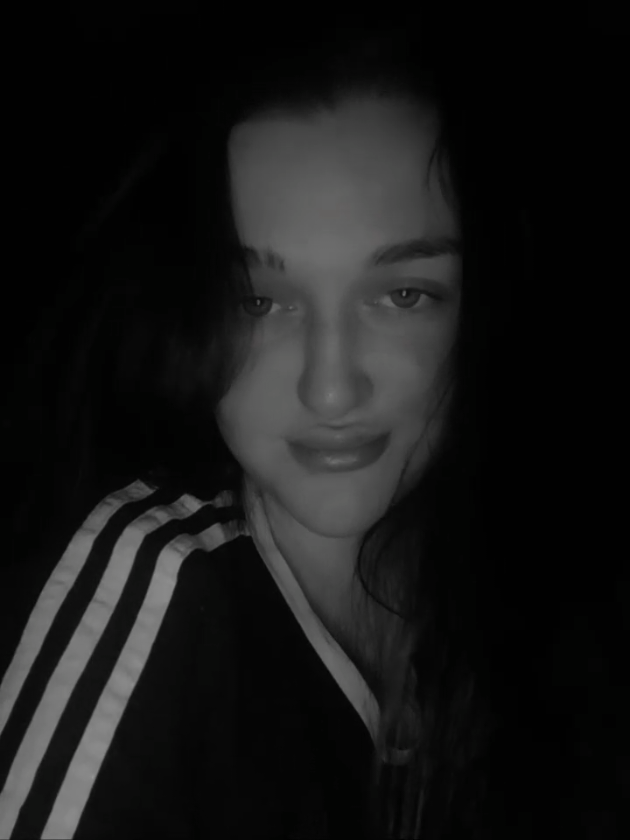 @Alinka🖤