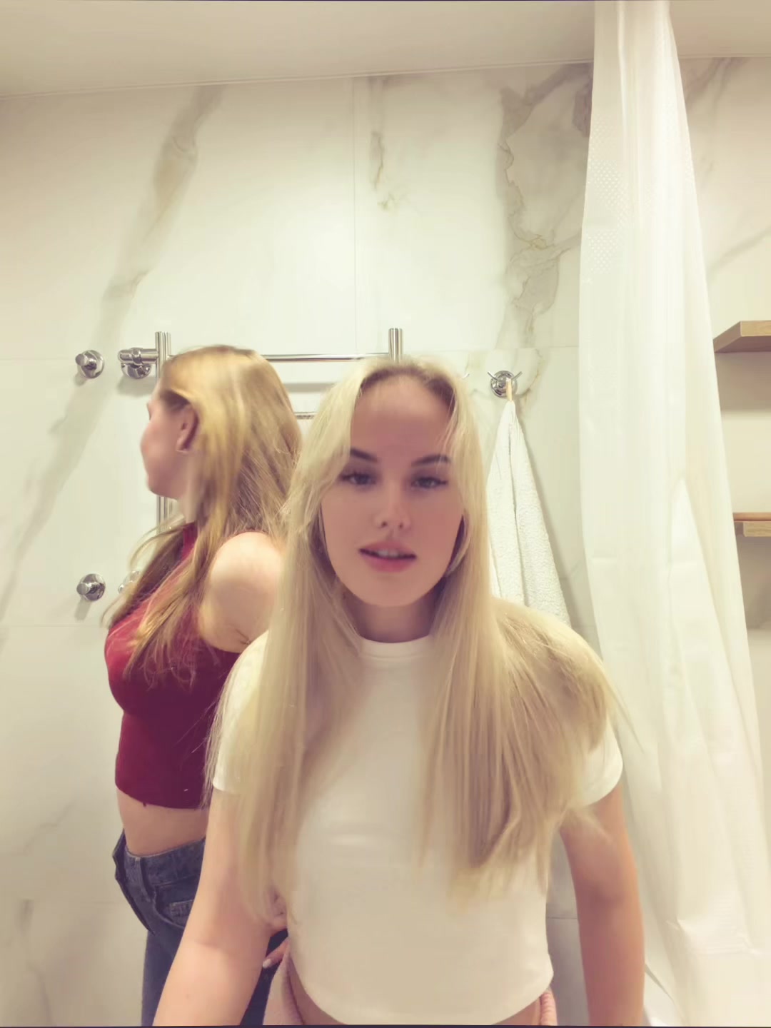 @соникс@);;