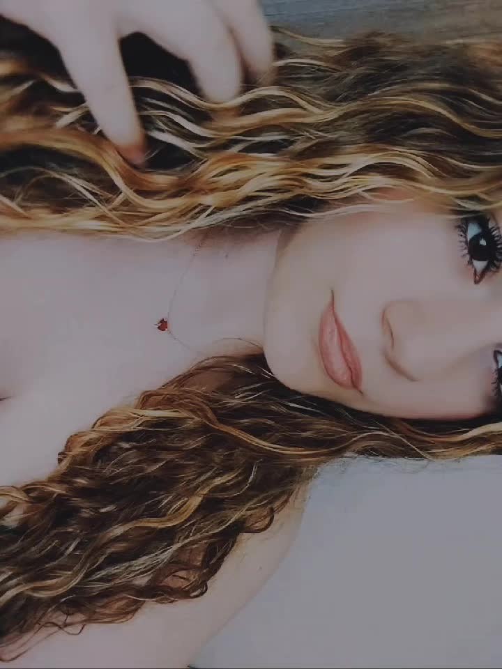 @𝓑𝓵𝓾𝓮𝓮
