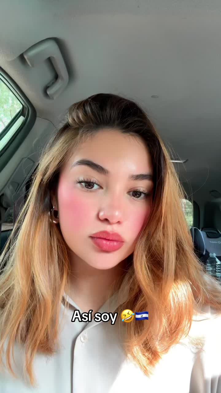 @La_lilyalvarez