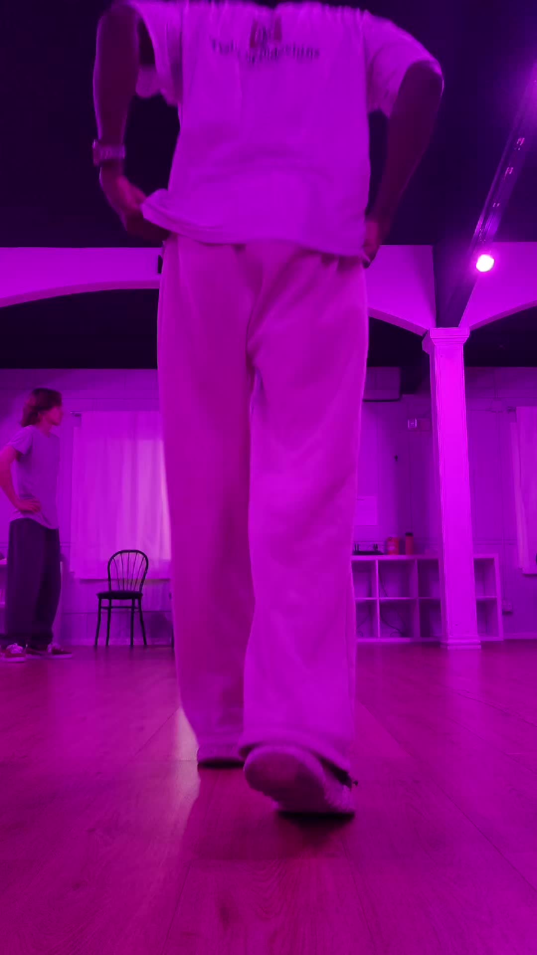 @HĂS Dance University
