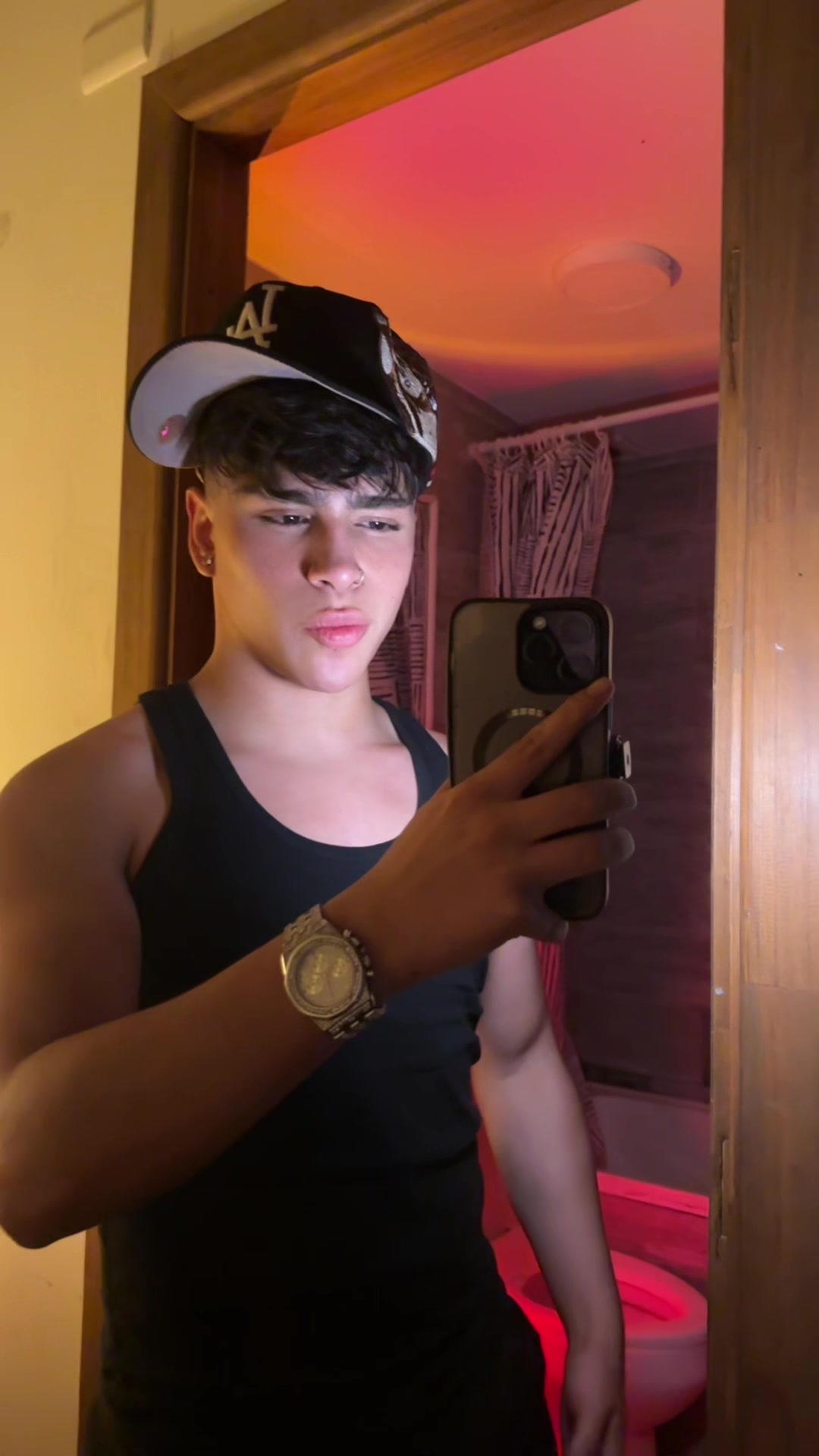 @aleeslr