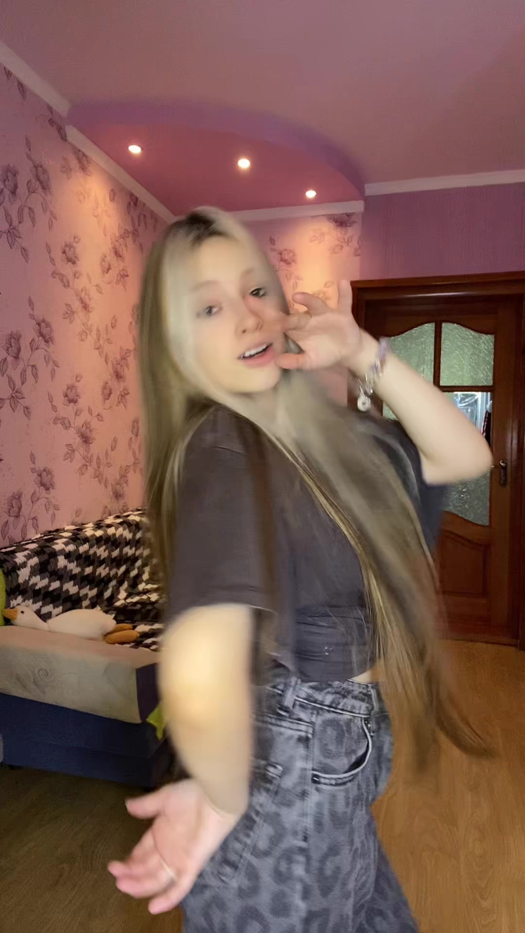 @Маленька