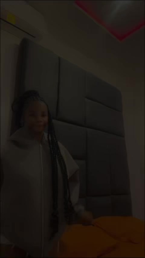 @𝕊𝕒𝕪 𝕙𝕖𝕪 𝕥𝕠 𝕣𝕚𝕣𝕚💕