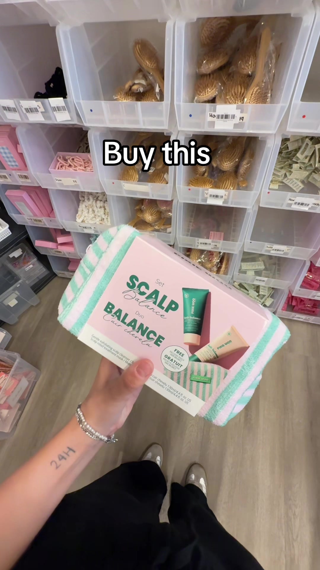 @Joanie de Pixie Woo
