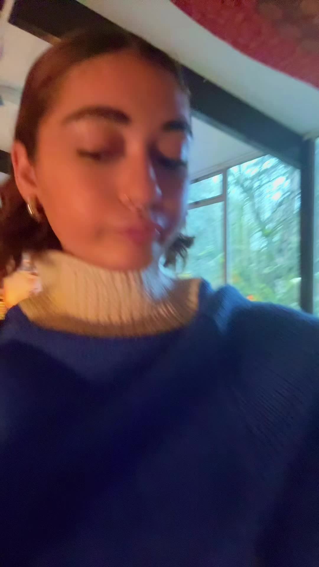 @Ella