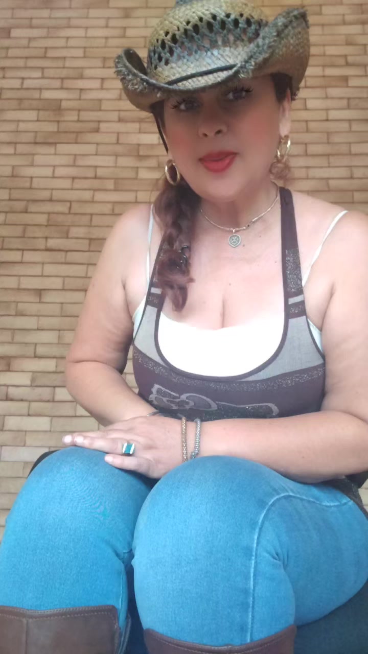 @Adriana Gaytan Amor