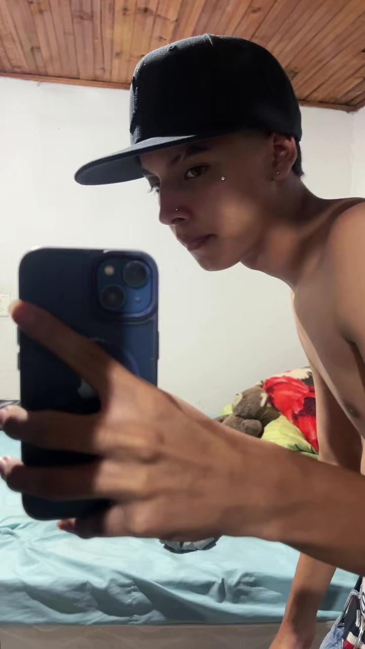 @𝐀𝐥𝐞𝐣𝐚𝐧𝐝𝐫𝐨🫅🏻
