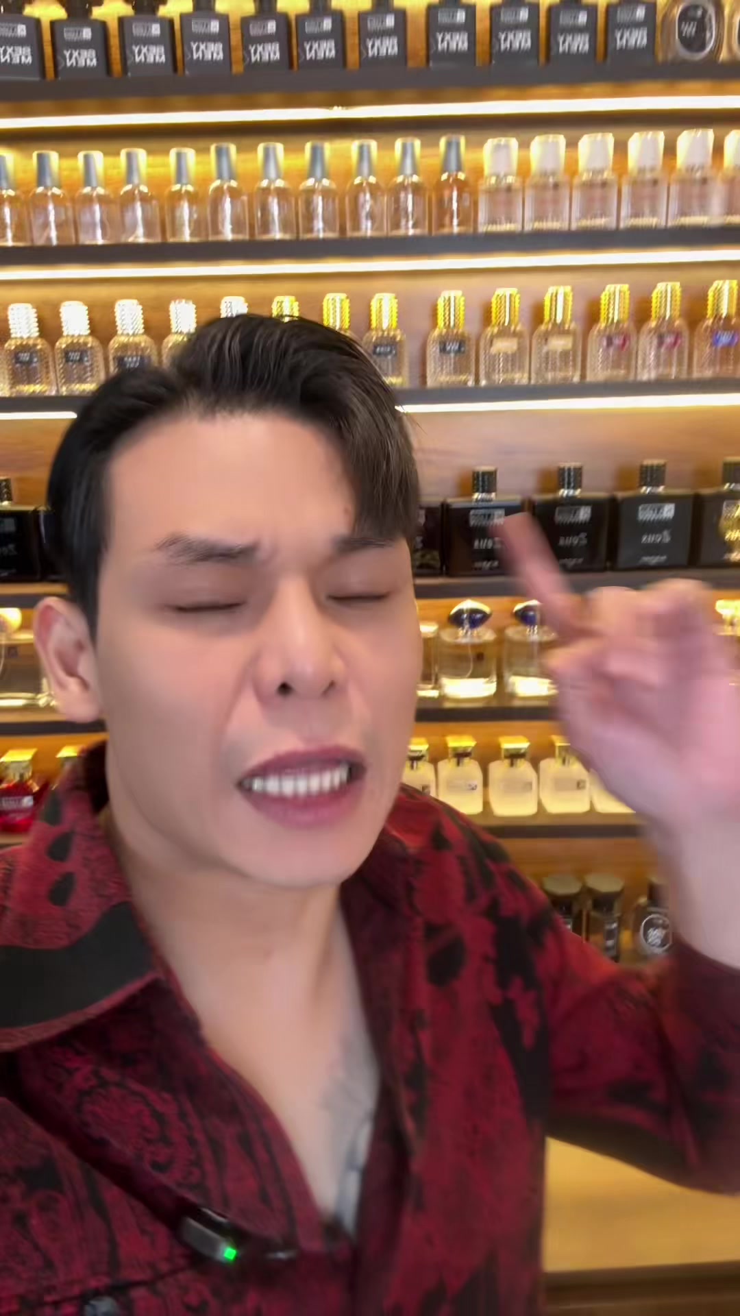 @Ưng Th&aacute;i