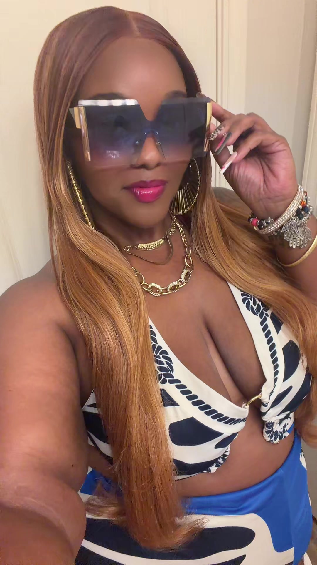 @Kay_Nikole1