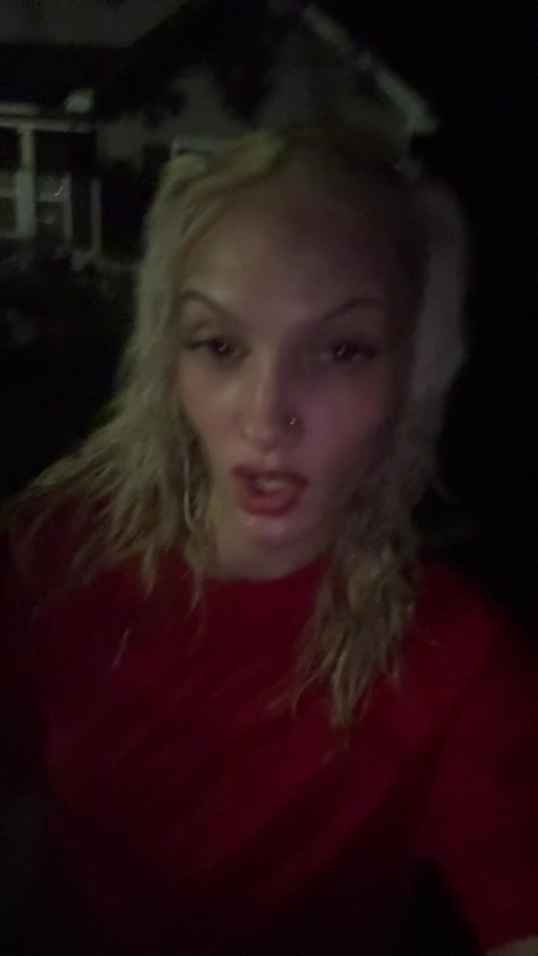 @hollywright23