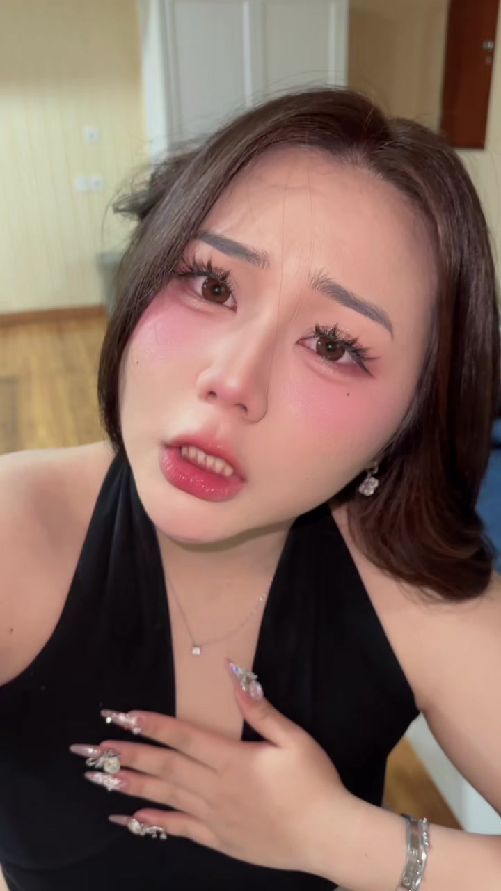 @itsmeyourcrybaby