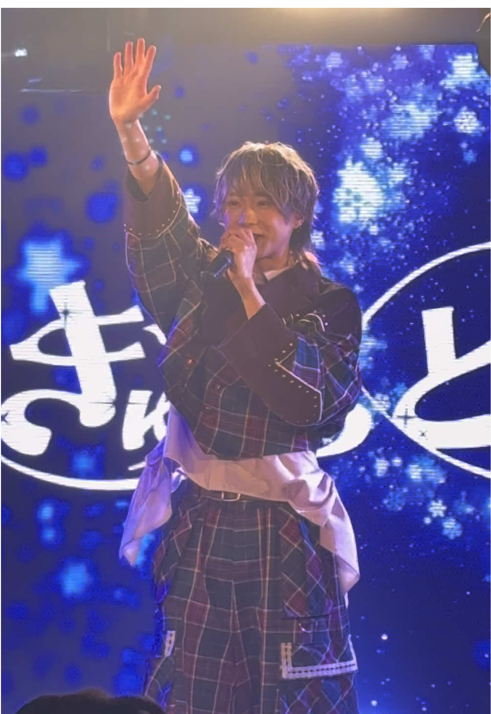@なぎ