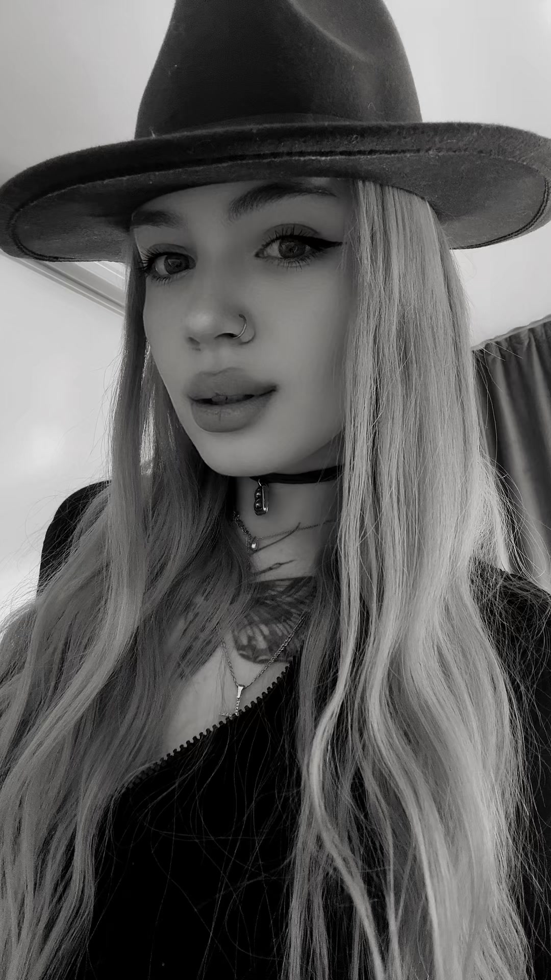 @polinatra