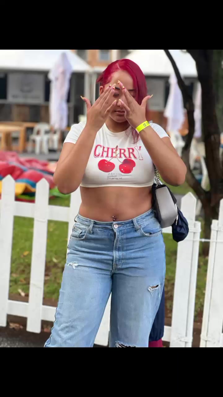 @V🖤⚡