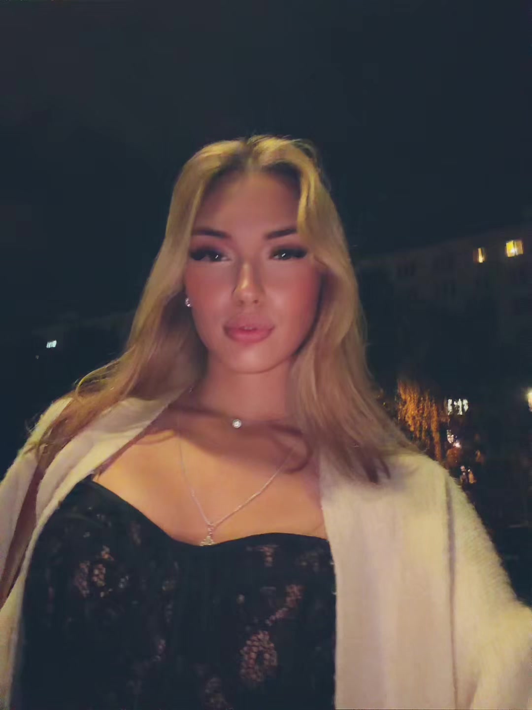 @𝐴𝐿𝐼𝑆𝐴👑