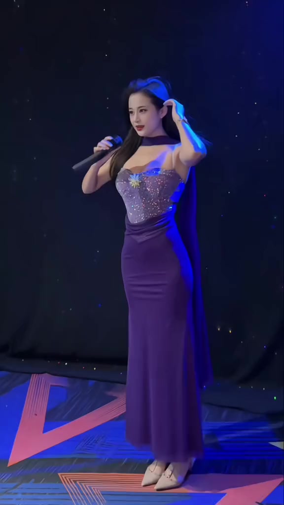 @Domi