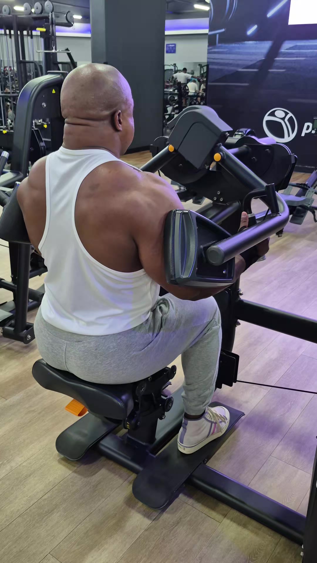 @Blackgorillasize🦍🇿🇦