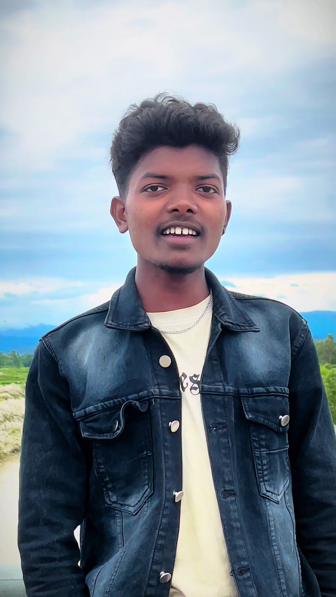@◤ ☮️real_suraj03々 ❸ ◢