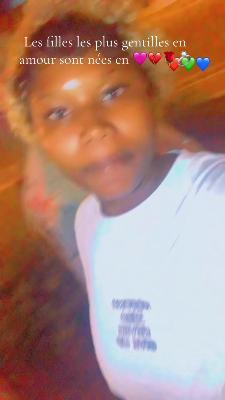 @🦋La poupou🌸