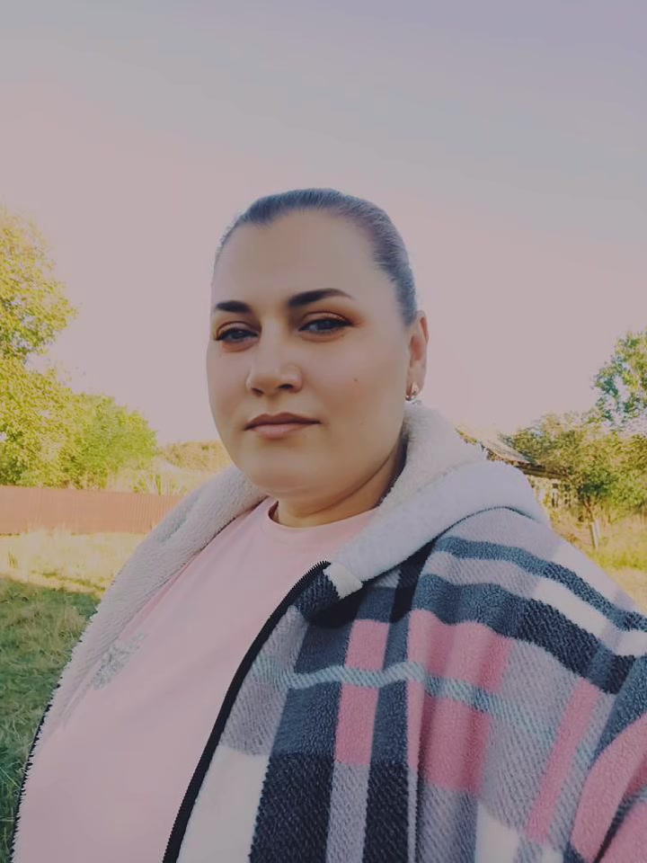 @lileazelencu