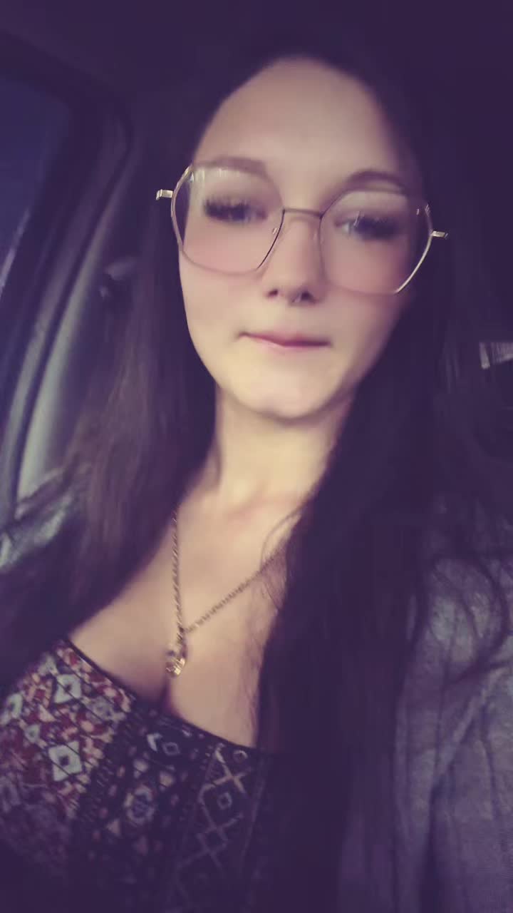 @junebuggg😻