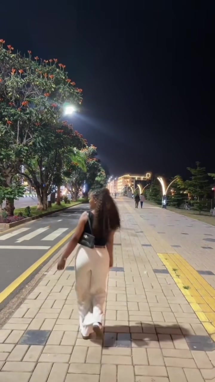 @ዚዚ / ዘውድ ሸማ 👸🦅