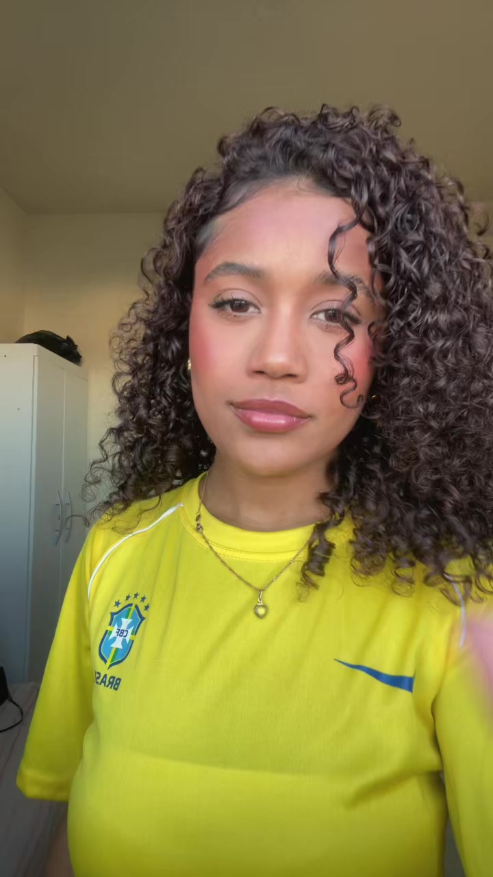 @iwishiwasanormalgirl