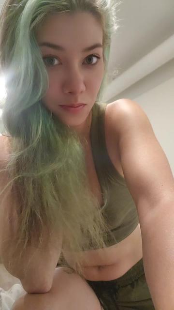 @Thegirlwiththecursemark