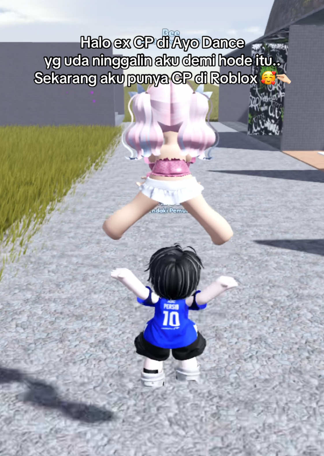@Bee