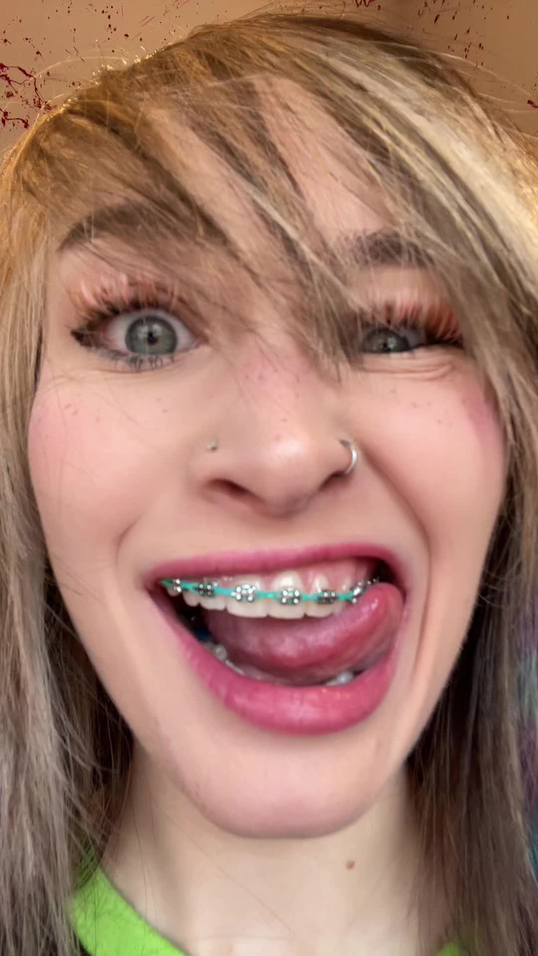 @⦻ MAD M⦻lly ⦻