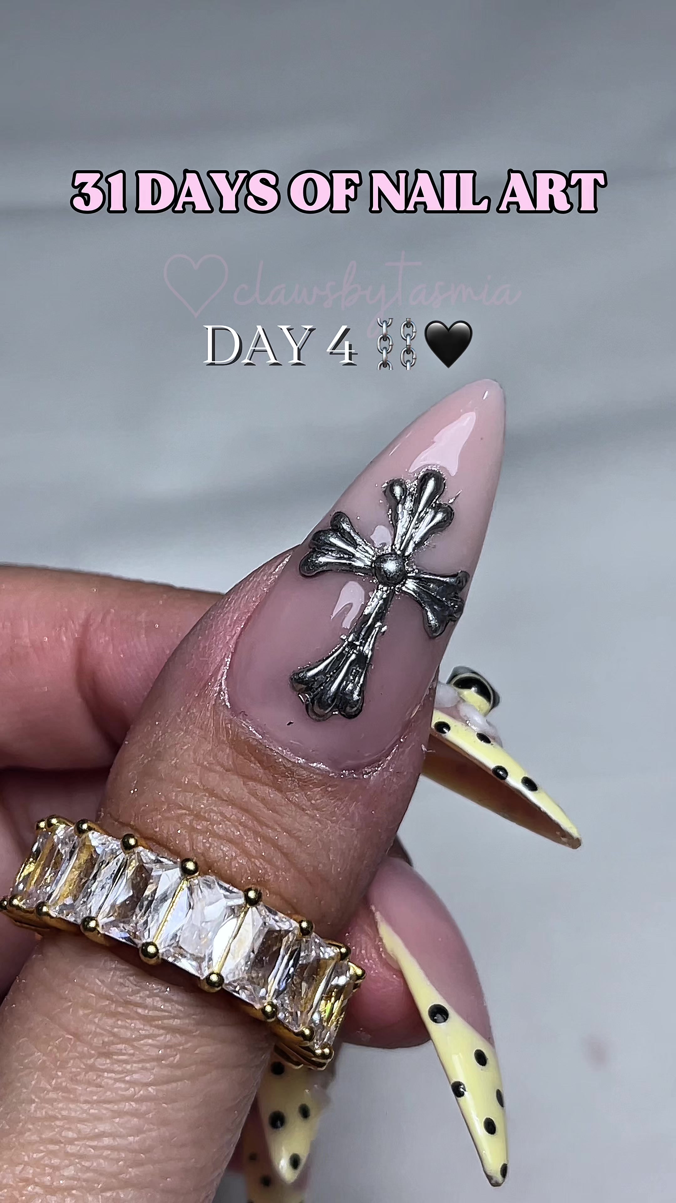 @clawsbytasmia ✨