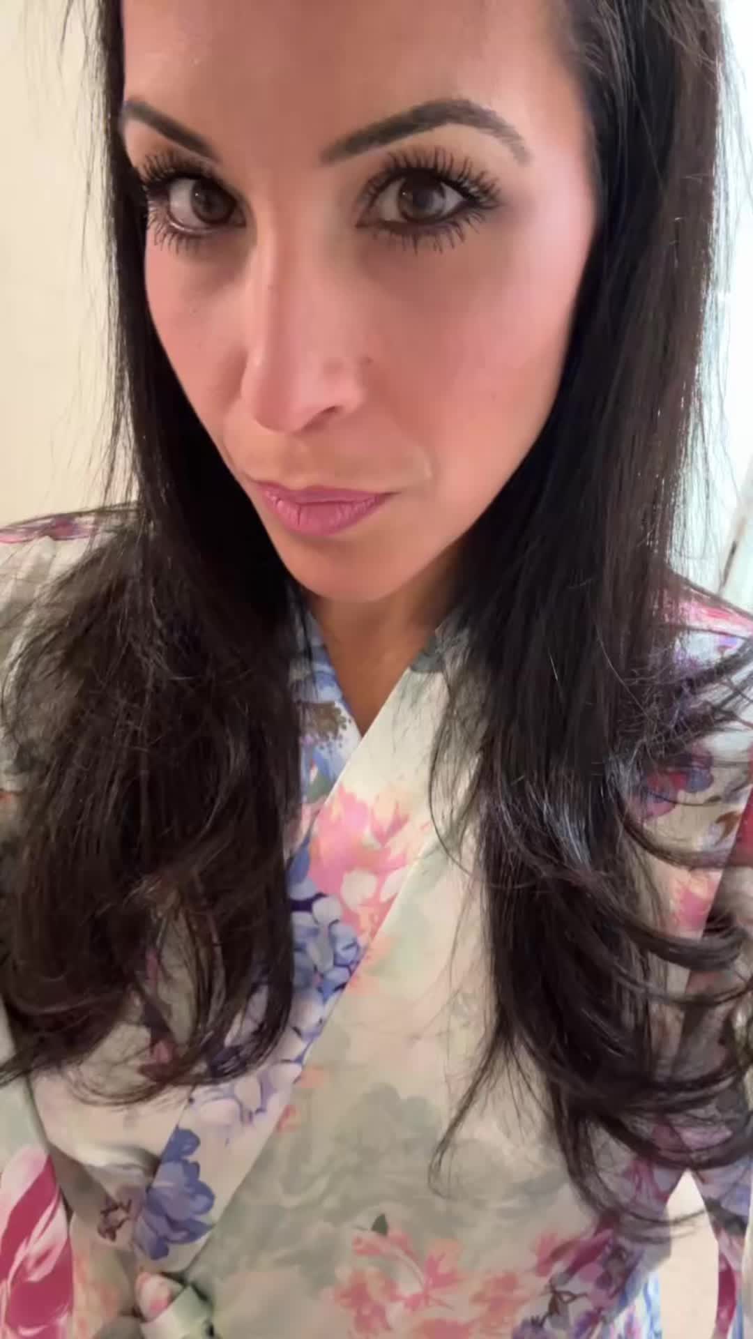 @👑 HK 🦋🧿