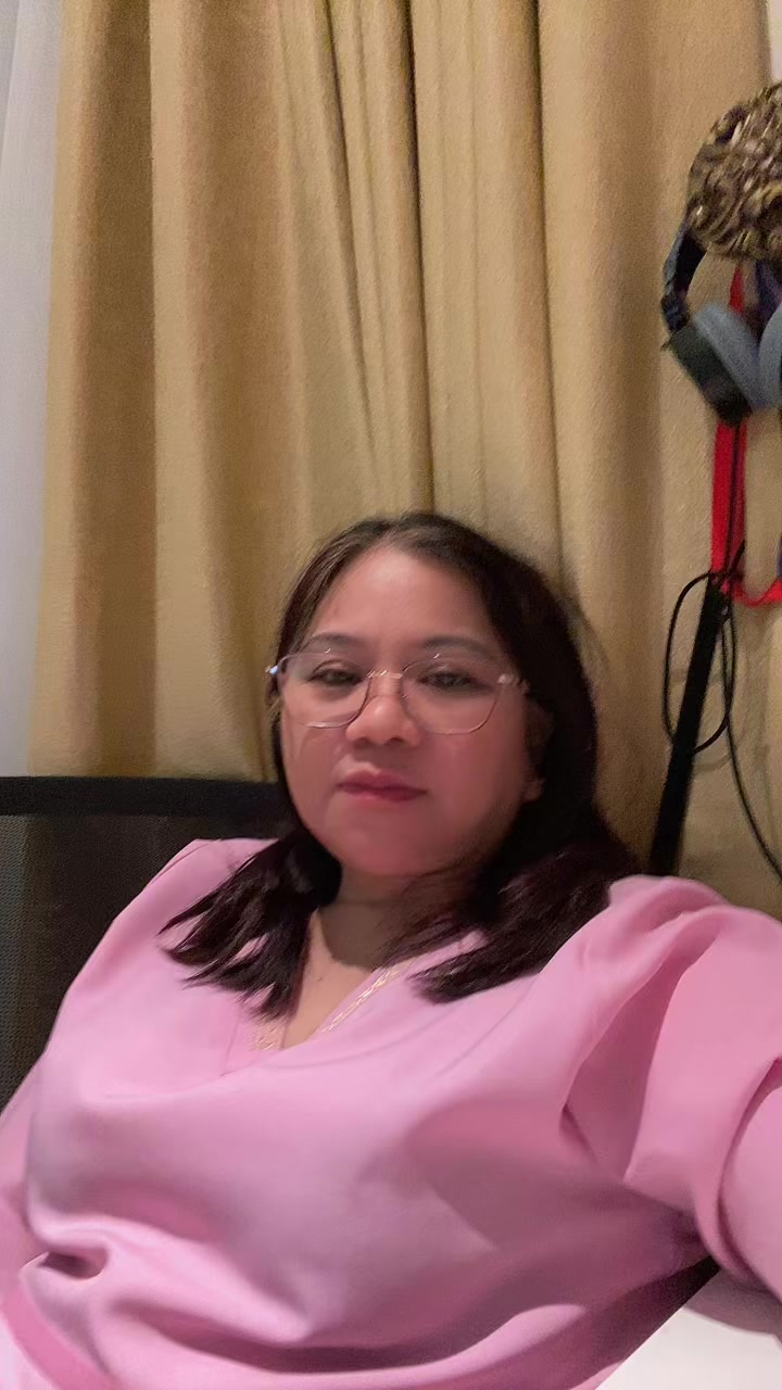 @Loreenweng