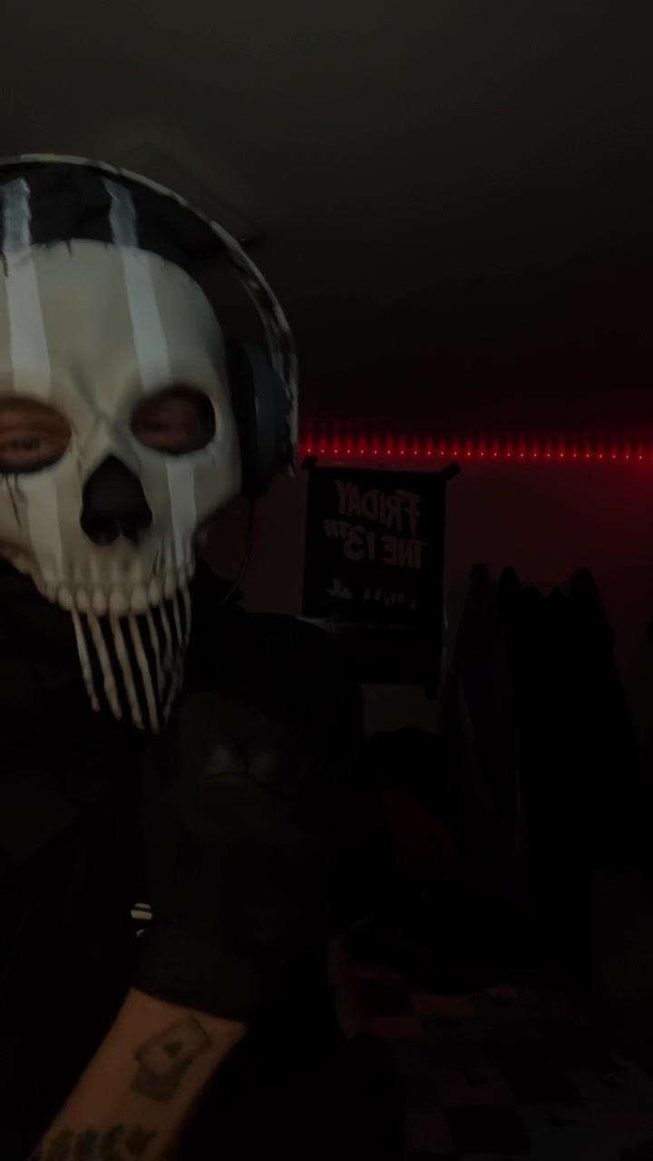 @𝕷𝖔𝖓𝖊𝖑𝖞 𝕲𝖍𝖔𝖘𝖙