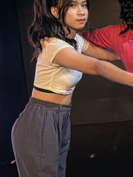 @￴￴𝒹ℯ𝓃𝓃𝓎