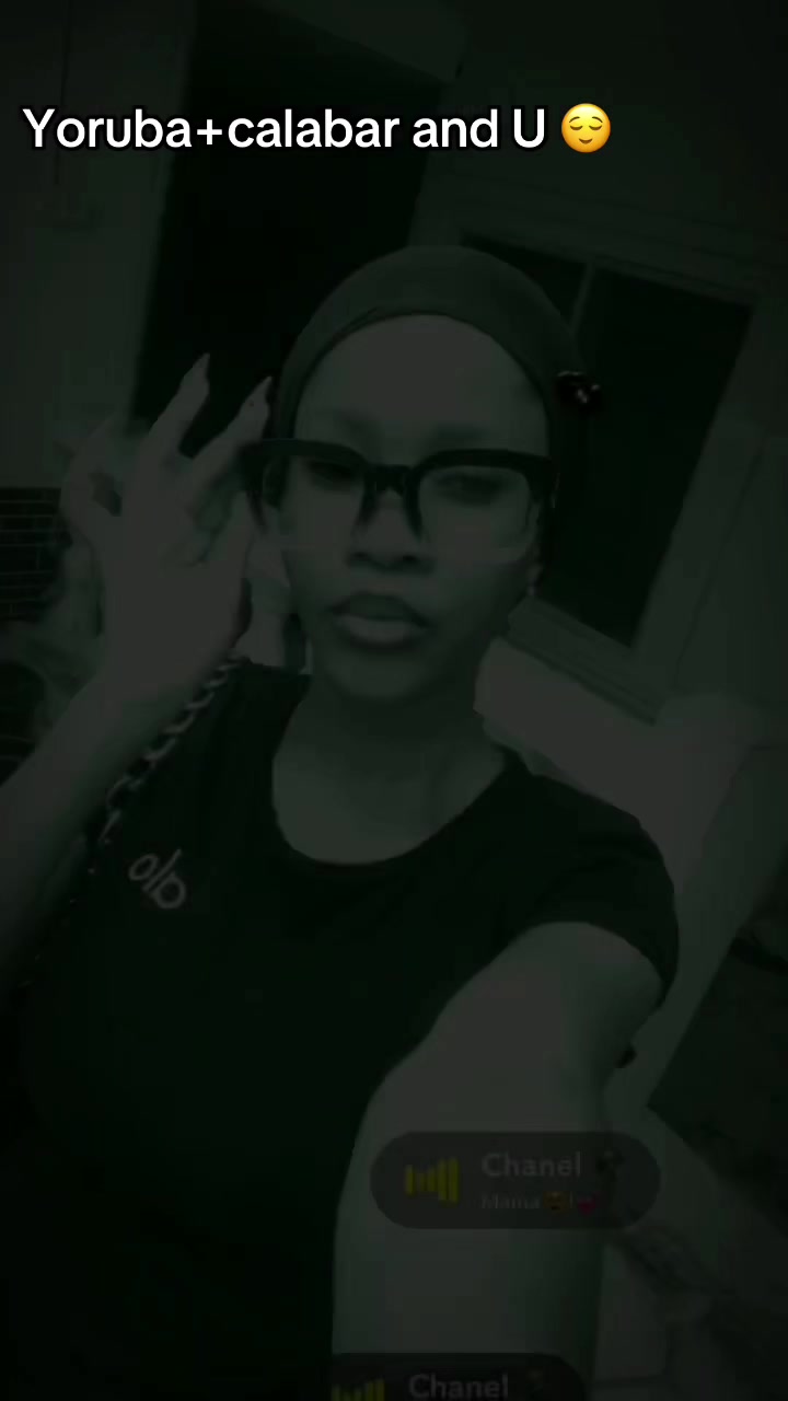 @🫦🤫Mira~Black🥀💦