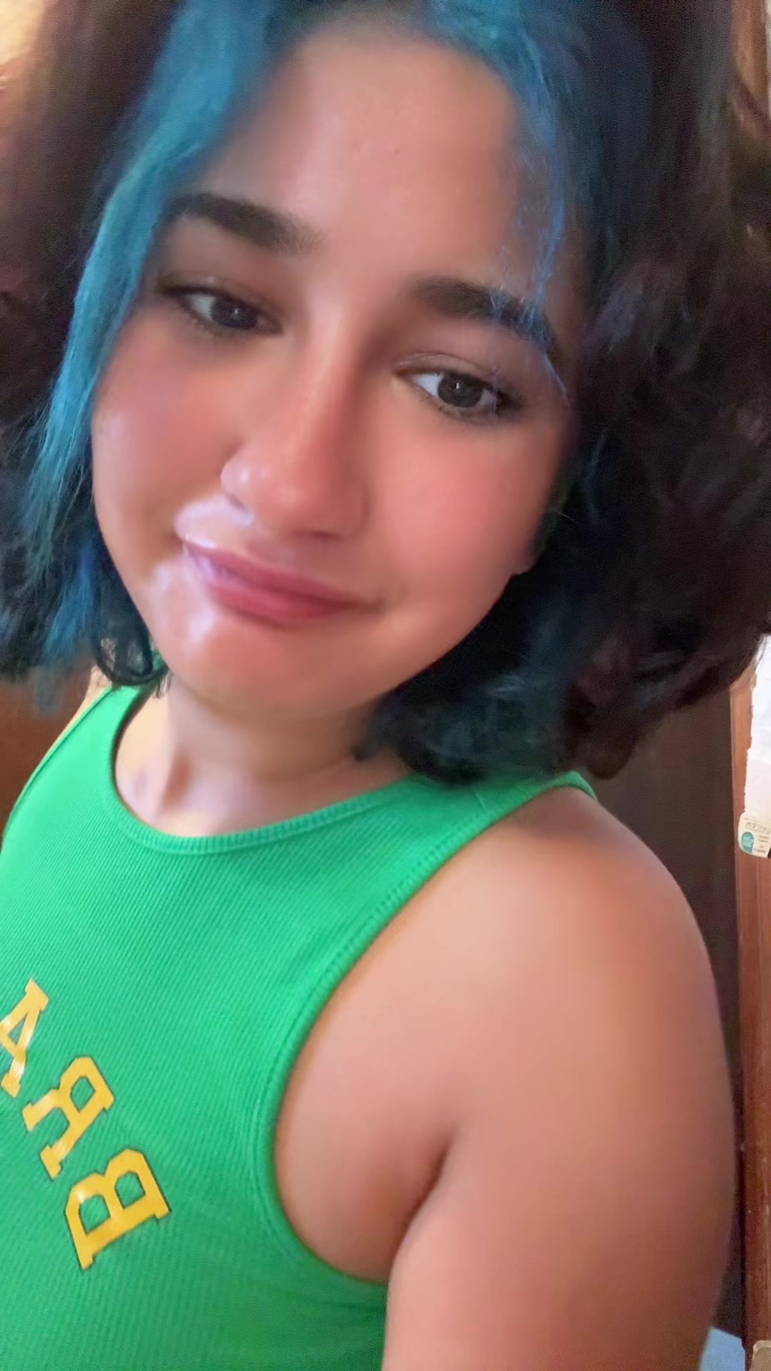 @^~^