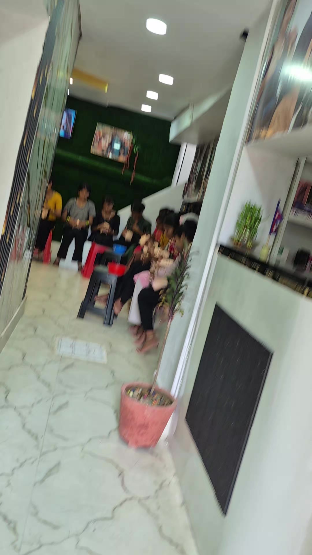 @Fashion beauty parlour