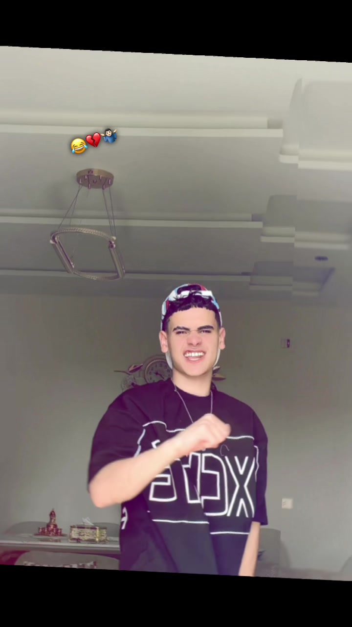 @💥🤴🏻 علِيّ أُومَال 🤴🏻💥