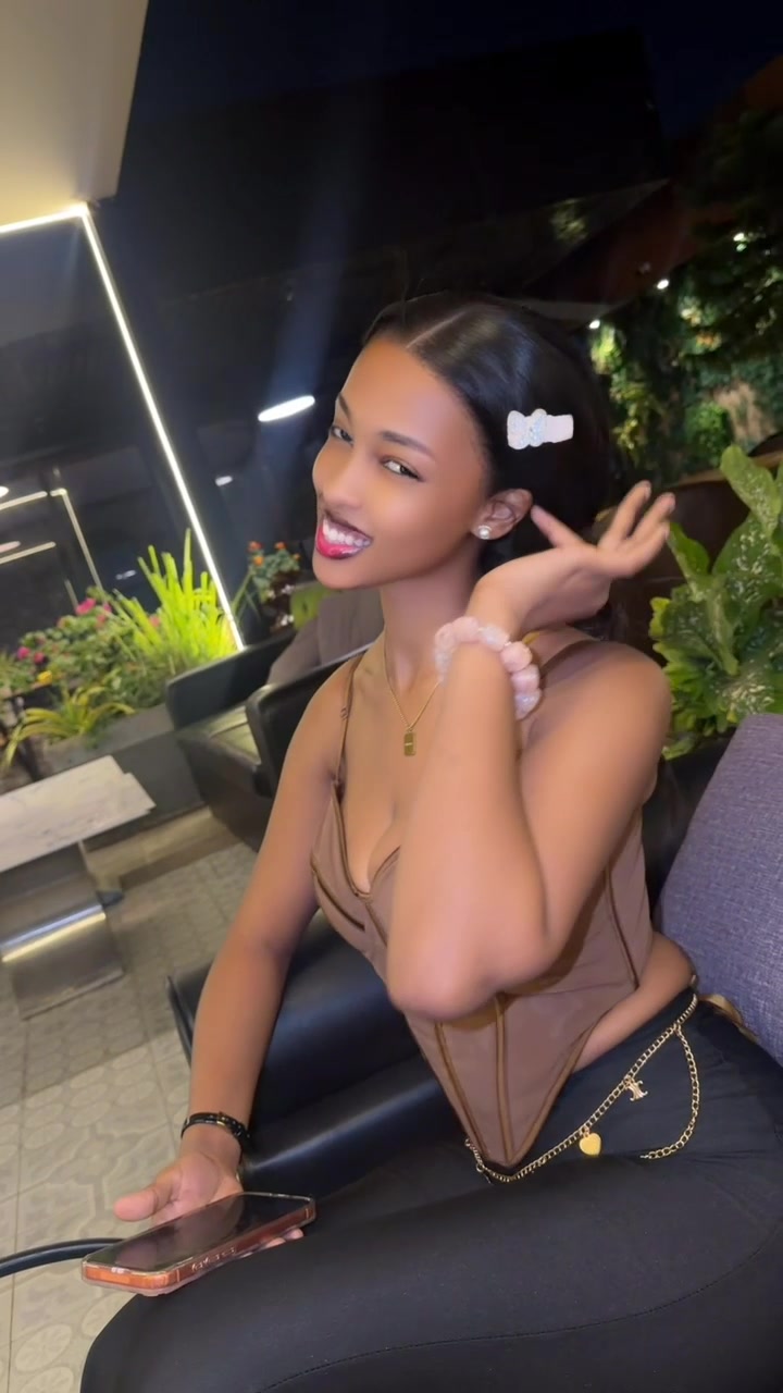 @Miss_Ryne💕