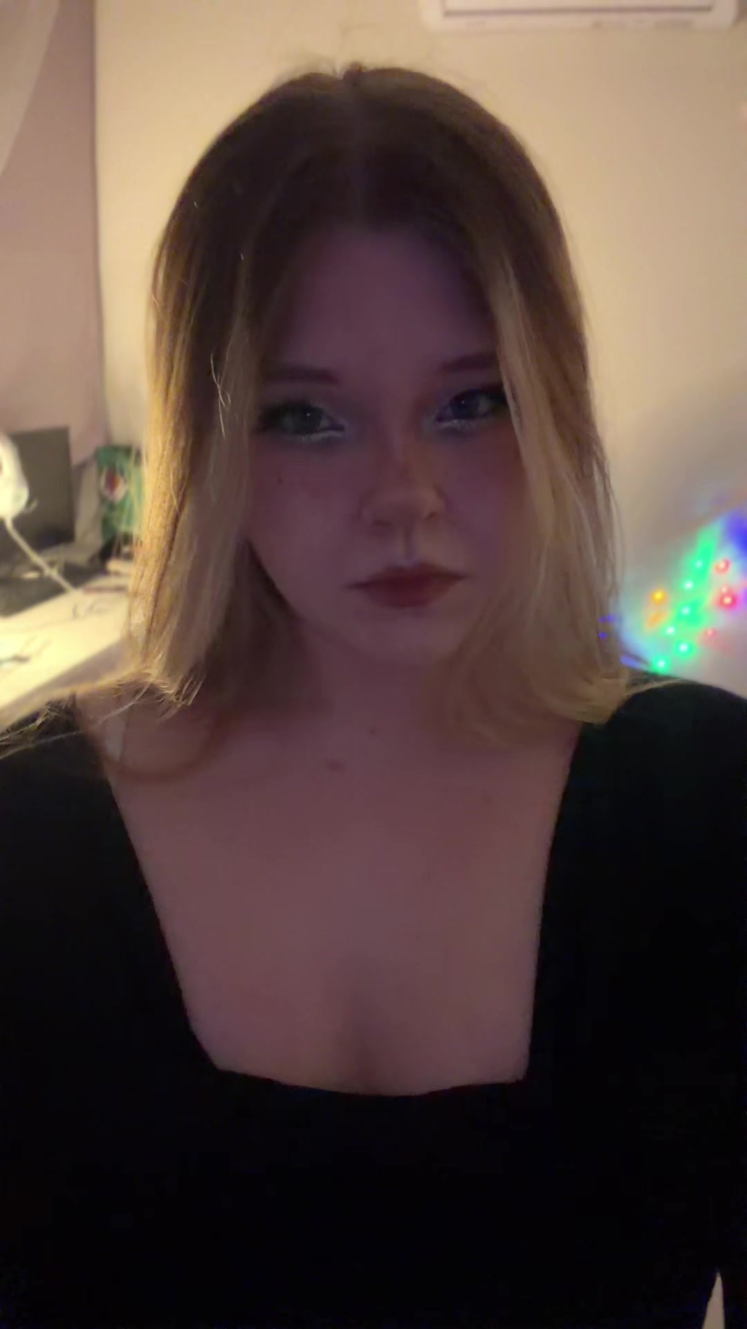 @сашуля нечаева