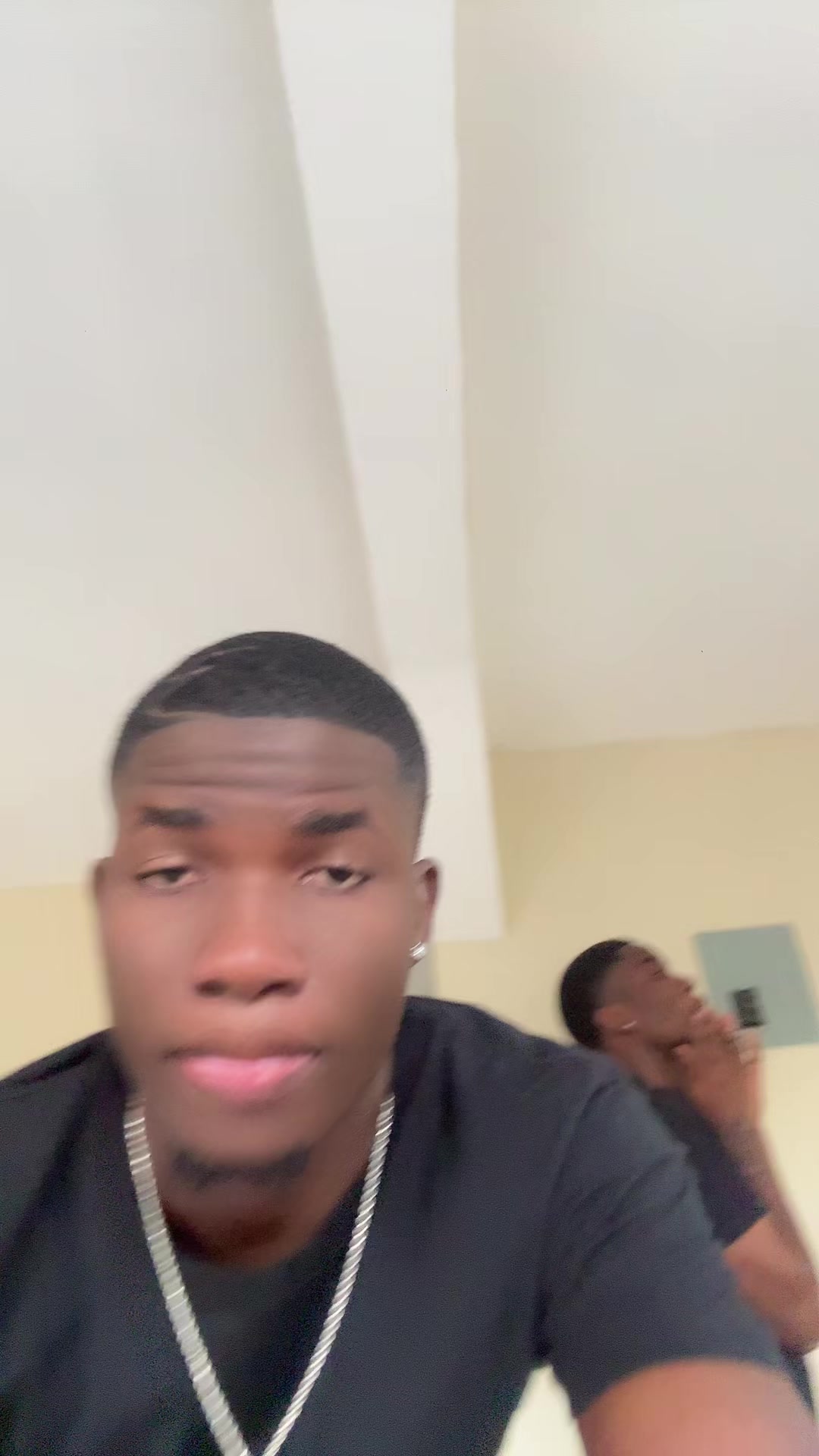 @S c O m ✪ 🕷️